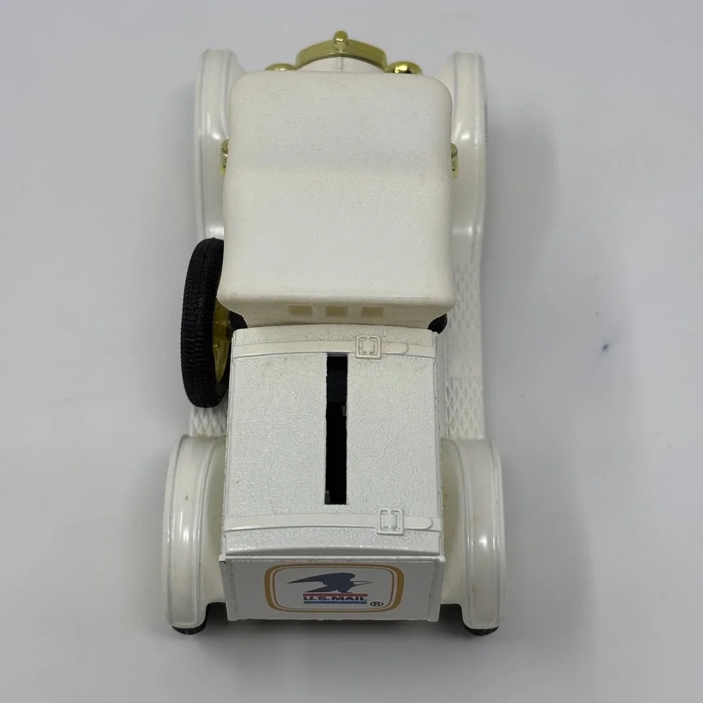 Limited Edition 1918 Ford Model T Runabout US Mail 1:25 Diecast ERTL Coin Bank